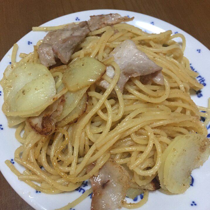 豚肉とじゃがいものパスタ